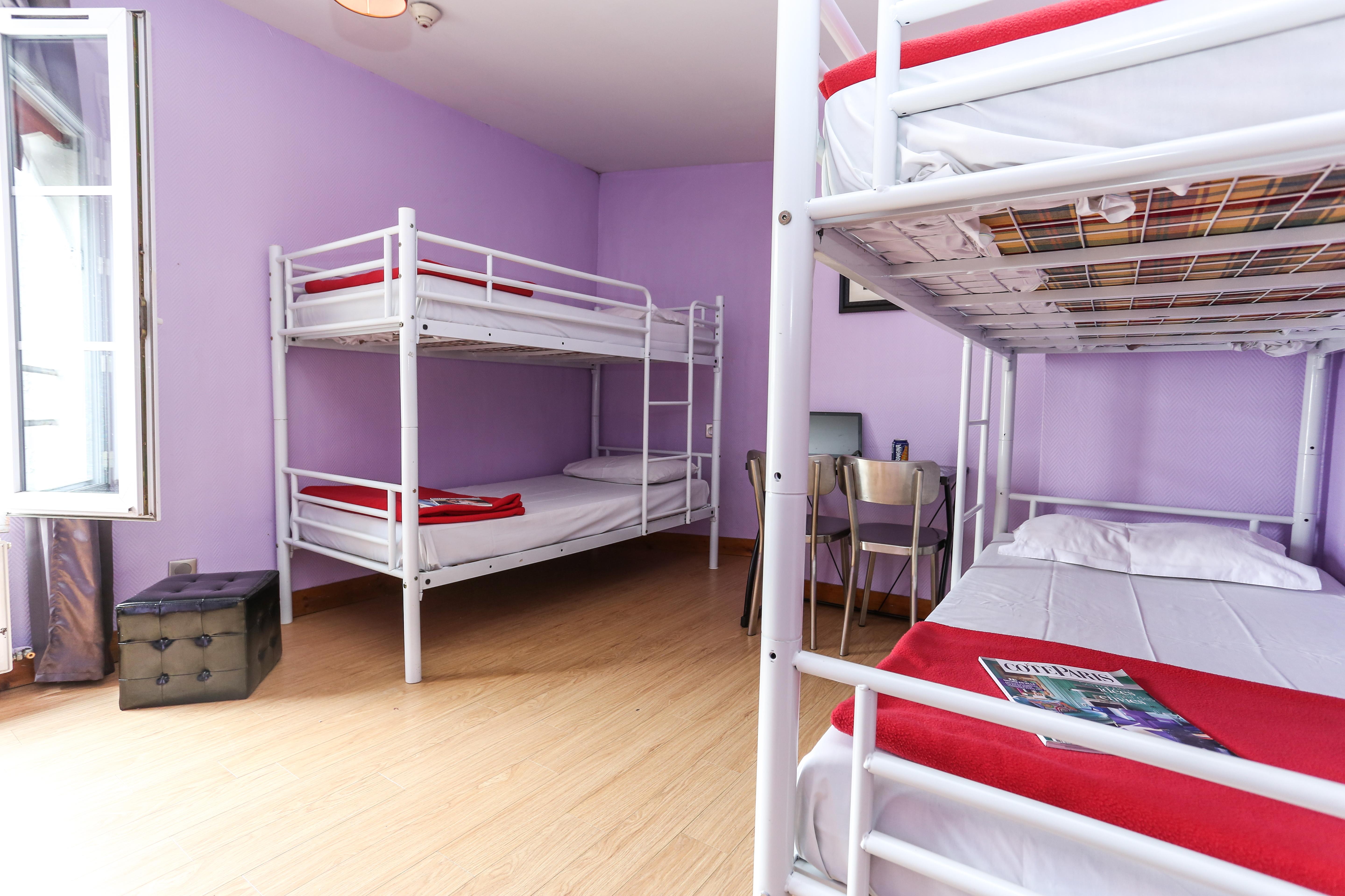 Le Village Montmartre * Parigi