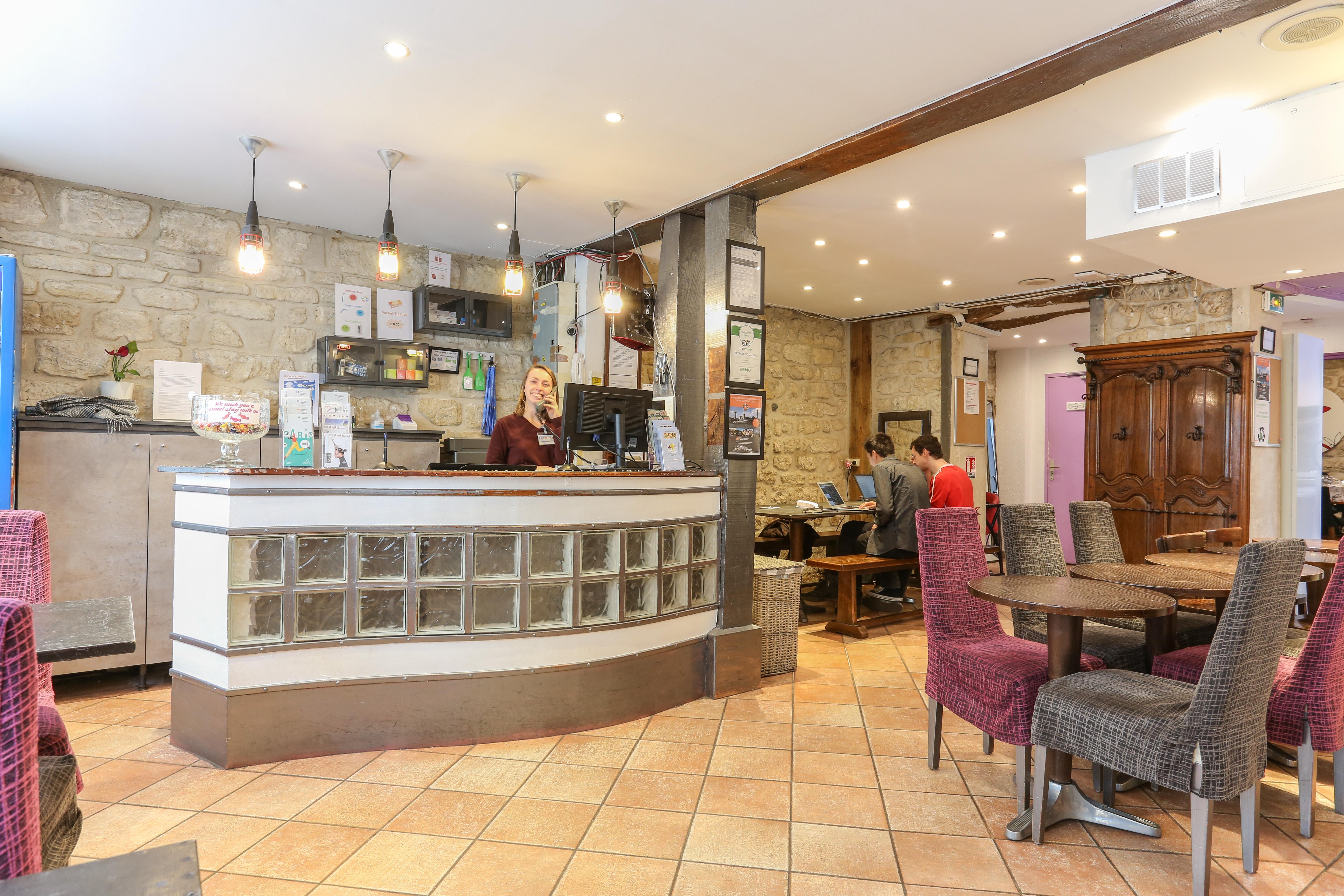 Le Village Montmartre