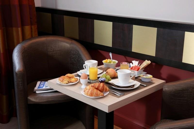 Le Village Montmartre * Parigi