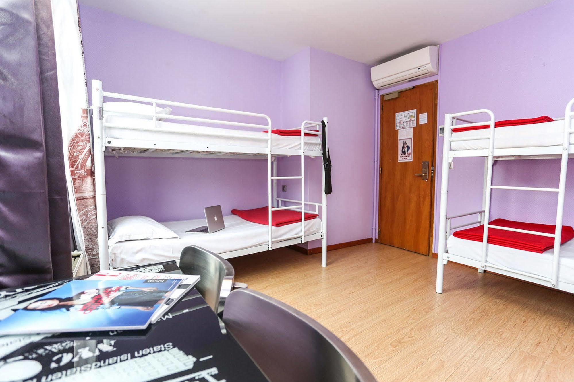 Le Village Montmartre Ostello Parigi