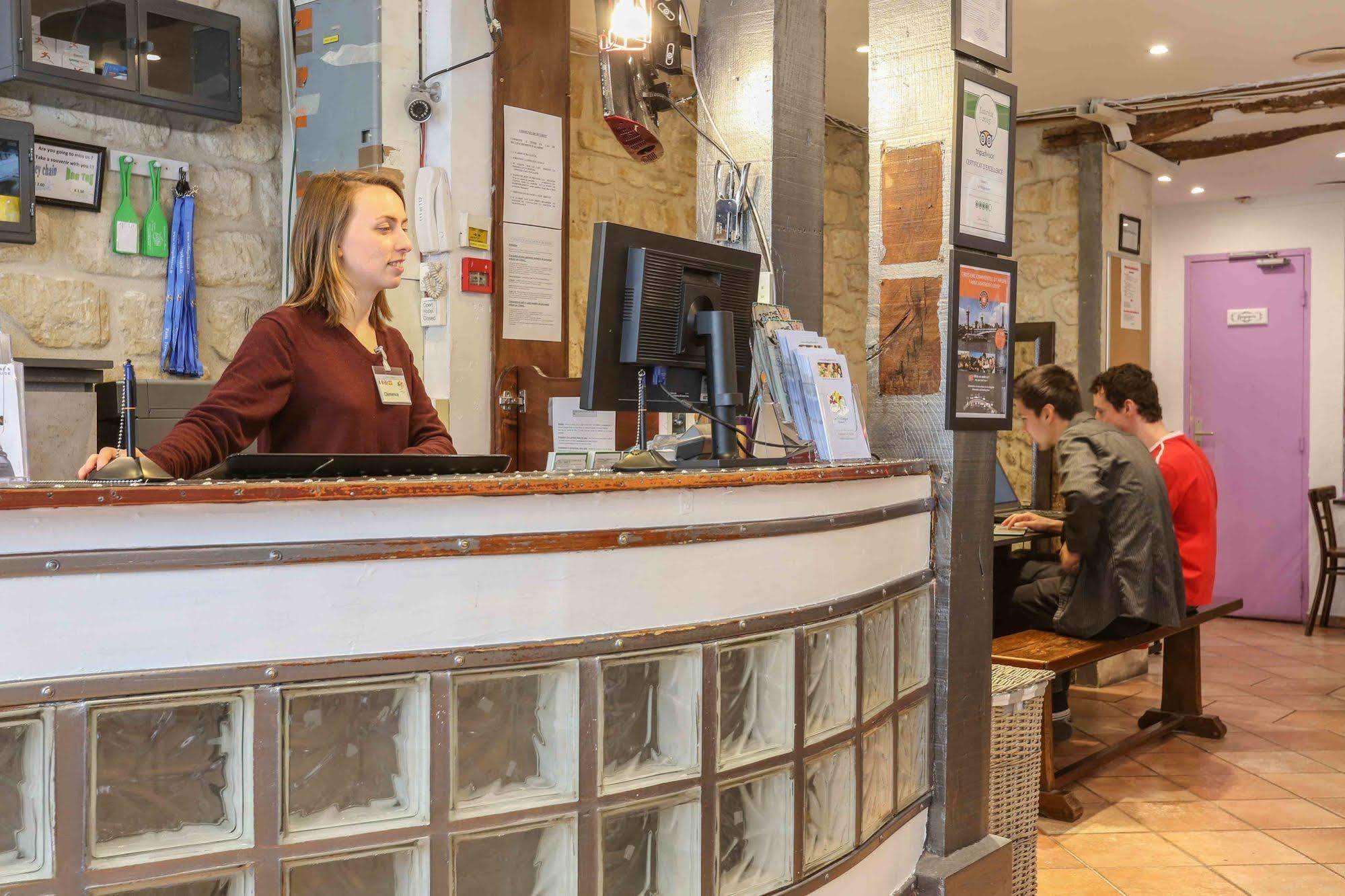 Le Village Montmartre Ostello Parigi