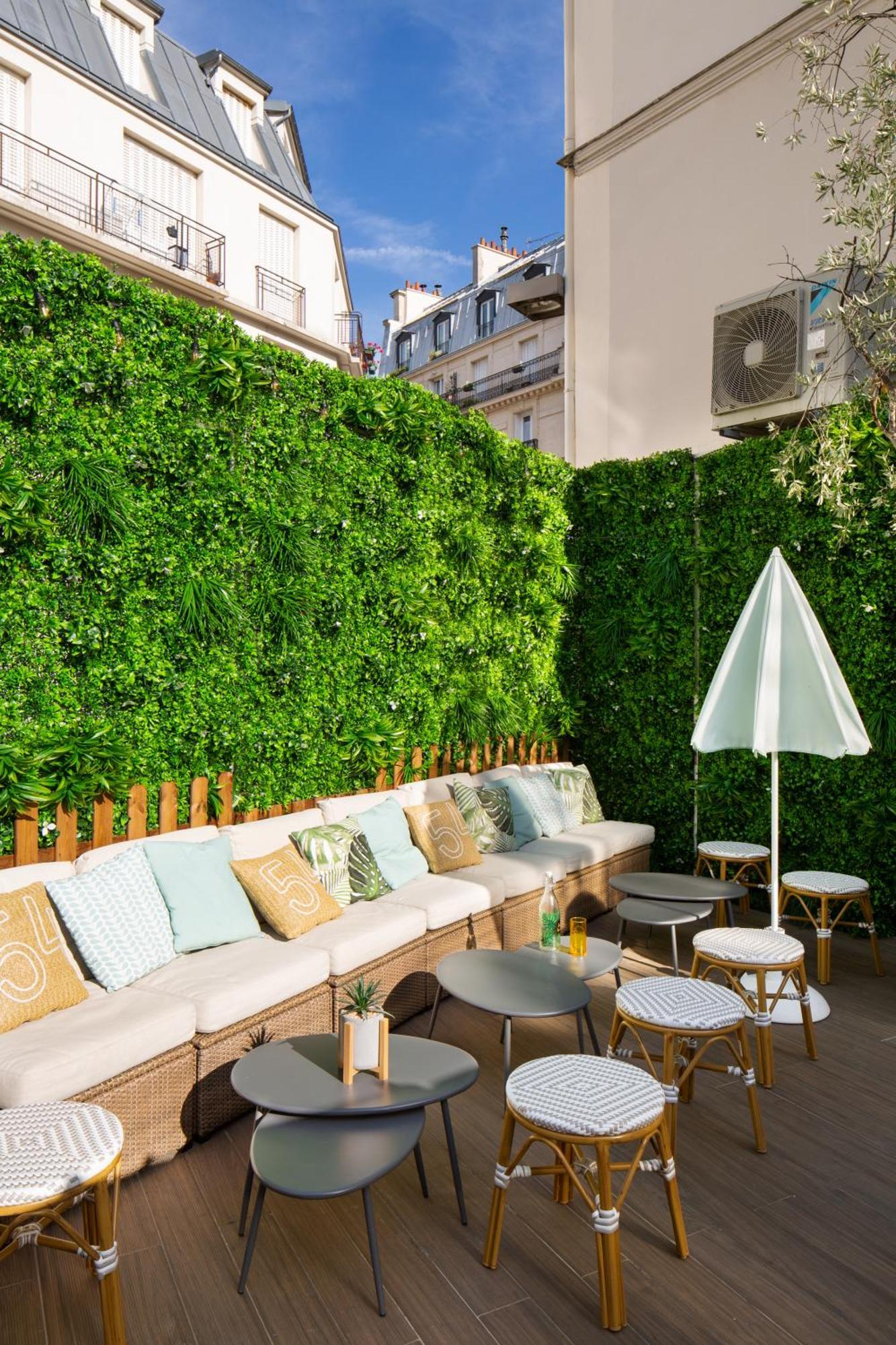 Ostello Le Village Montmartre *